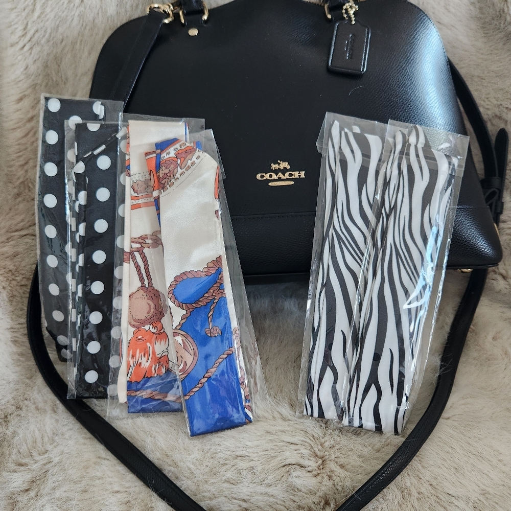 Like New COACH Sierra Bag Purse Black Crossbody Strap DUSTBAG - Picture 4 of 16